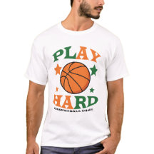 Jouer au jeu de basket-ball dur
