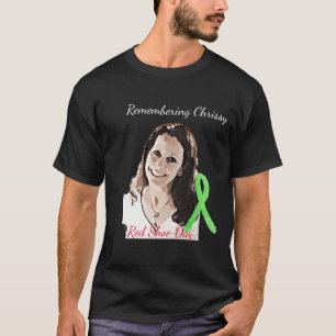 T-shirt Jour rouge de chaussure se rappelant la chemise de