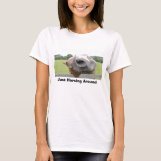 T-shirt Juste Horsing autour de chemise