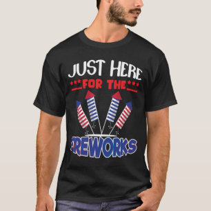 T-shirt Juste ici pour le tee-shirt drôle de feu d'artific
