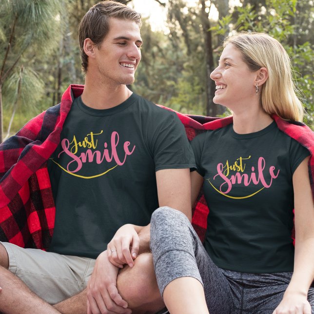 T-shirt Juste sourire (Créateur téléchargé)