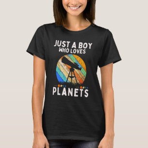 T-shirt Juste un garçon qui aime les planètes et systèmes 