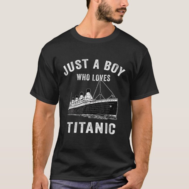 T-shirt Juste Un Garçon Qui Aime Titanic Classic Ship (Devant)