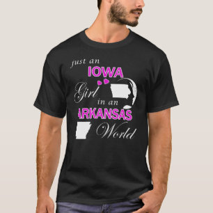 T-shirt Juste une fille de l'Iowa dans un monde de l'Arkan