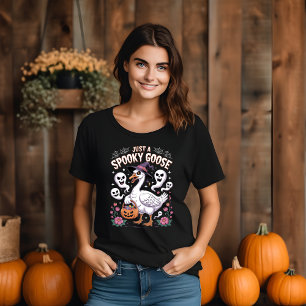 T-shirt Juste une Oie Éffrayante foncée et Déplaisante