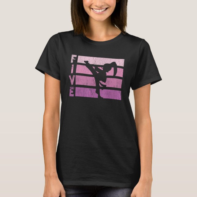 T-shirt Karate Anniversaire 5 Année Taekwondo Girl 5e Bir (Devant)