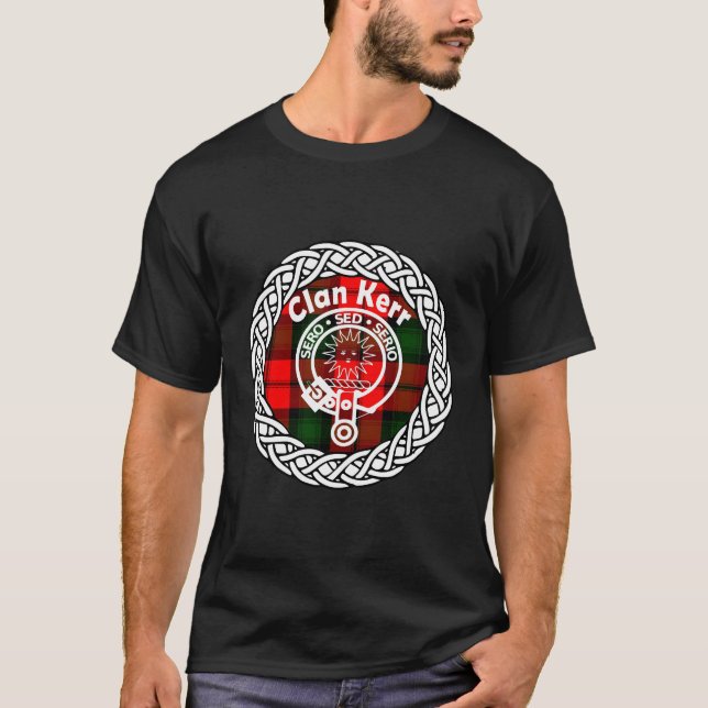 T-shirt Kerr Nom Nom Nom Scottish Clan Tan Badge Cre (Devant)