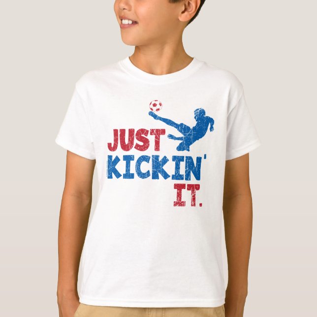 T-shirt Kickin It Soccer Rouge & Bleu - GraphicLoveShop (Devant)