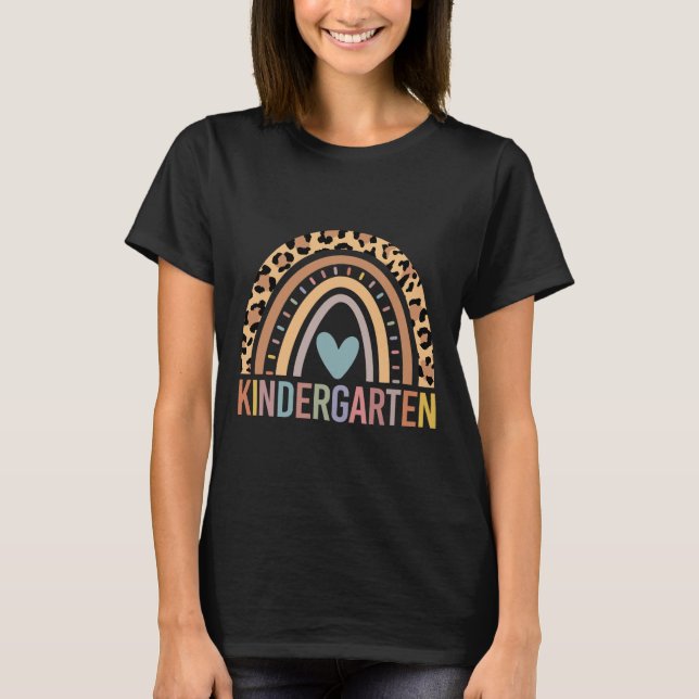T-shirt Kindergarten Rainbow Girls Boys Teacher Team Kinde (Devant)