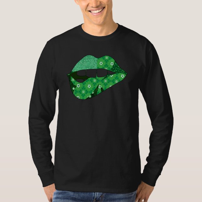 T-shirt Kiss Me For Luck St Patrick's Day Plaid Shamrock (Devant)