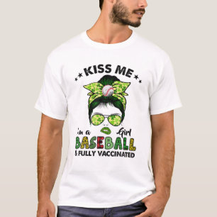 T-shirt Kiss Me I'm A Baseball Girl Irish Shamrock St Part