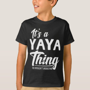 T-shirt La Fête des mères donne un Yaya Thing Grandma Femm