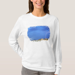 T-shirt La foudre frappe les collines de Wildcat près de