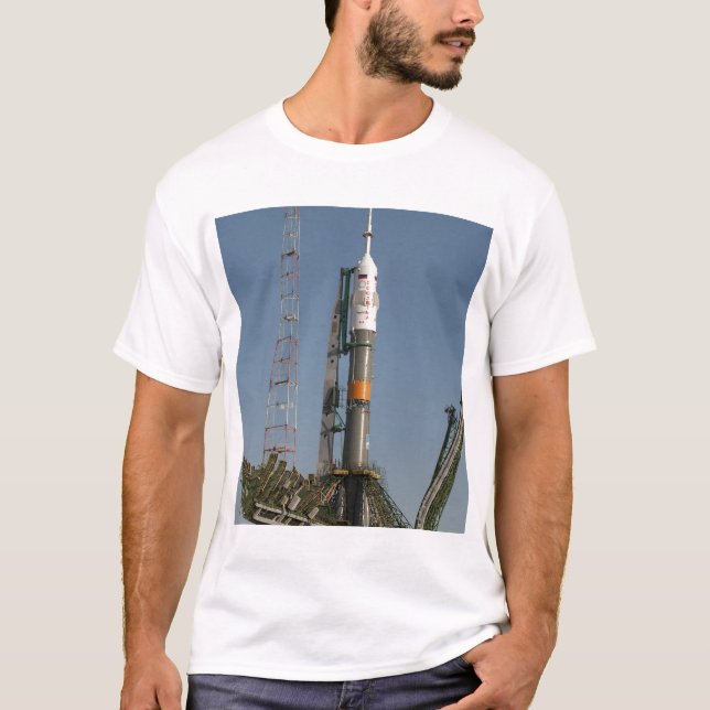 T-shirt La fusée Soyouz peu après son arrivée (Devant)