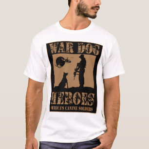 T-shirt La guerre poursuit les héros canins de l'Amériqu