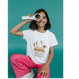 T-shirt La magie vit entre les pages   Amateur de livres a