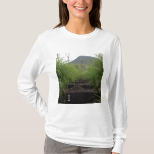 T-shirt La première étape invite des randonneurs vers le
