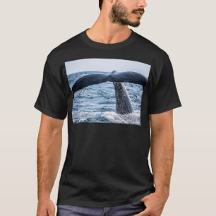 T-shirt La Queue De Baleine Atteint Les Vagues