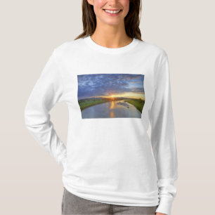 T-shirt La rivière Powder attrape la dernière lumière dans