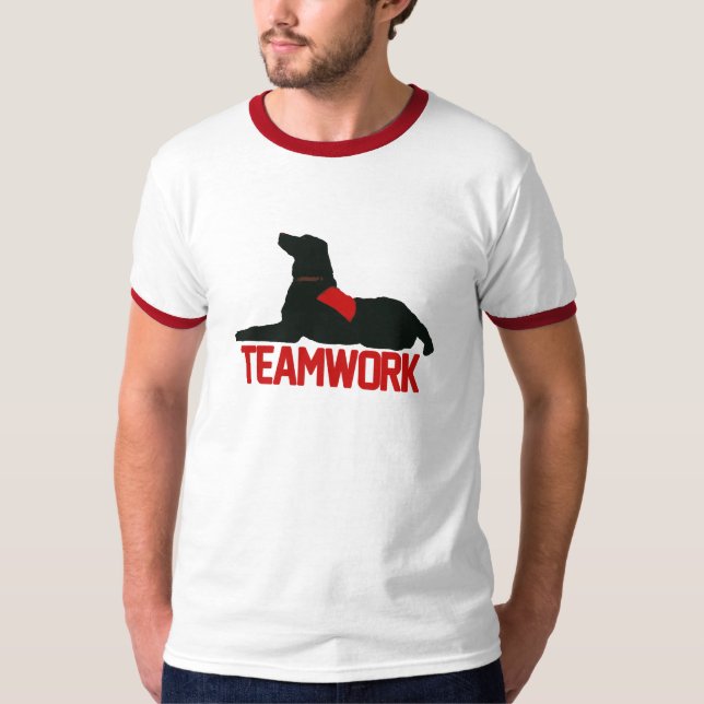 T-shirt La sonnerie d'hommes rouges de travail d'équipe (Devant)