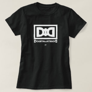 T-shirt La théorie du complot tourne en dérision la devi
