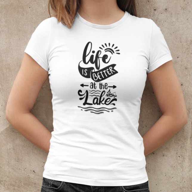 T-shirt La vie est meilleure au lac (Créateur téléchargé)