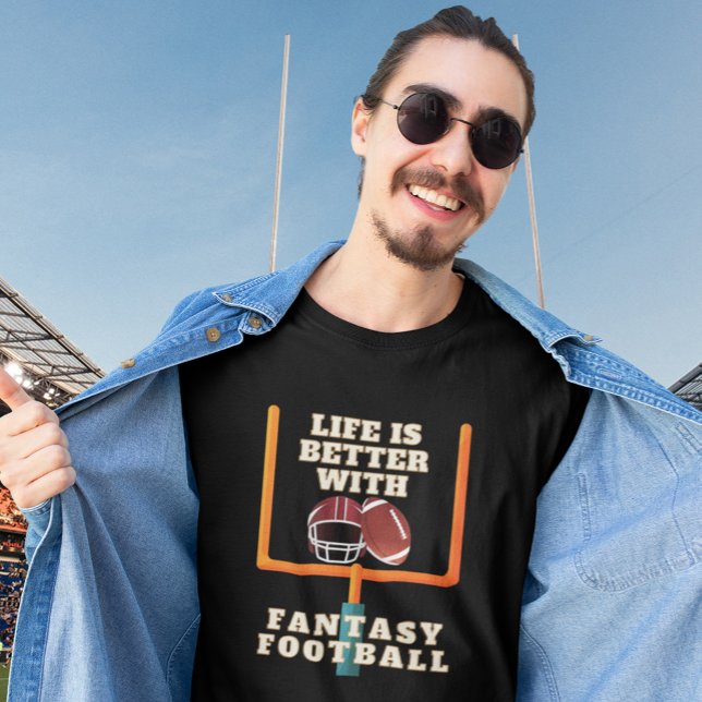 T-shirt La Vie Est Meilleure Avec Le Football Imaginaire (Créateur téléchargé)