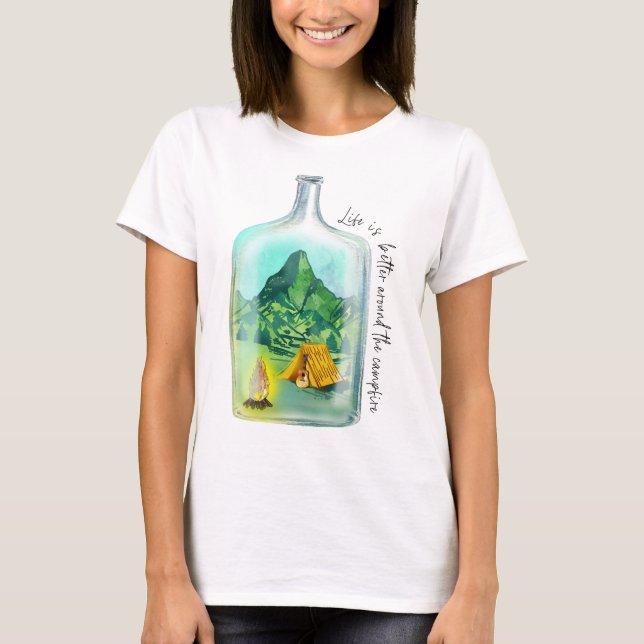 T-shirt La Vie Est Mieux Autour Du Feu De Campagne (Devant)