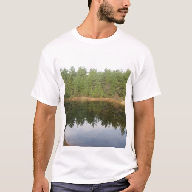 T-shirt Lac de réflexion des pins (Devant)