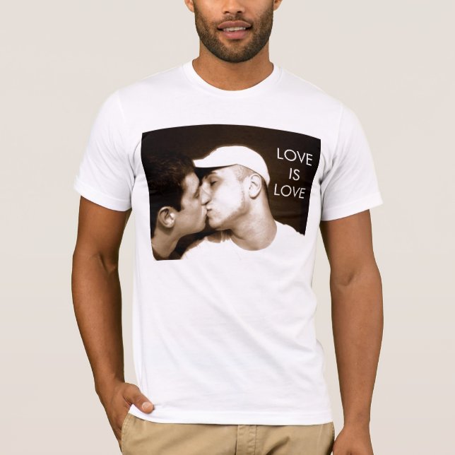 T-shirt L'amour est chemise d'amour (Devant)