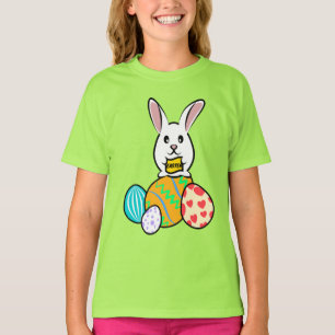 T-shirt Lapin de Pâques tenant une bannière sur les oeufs 