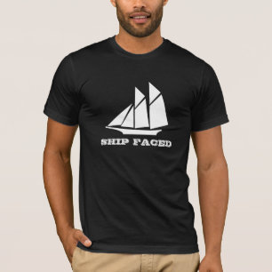 T-shirt Le bateau a fait face à la croisière de bateau à