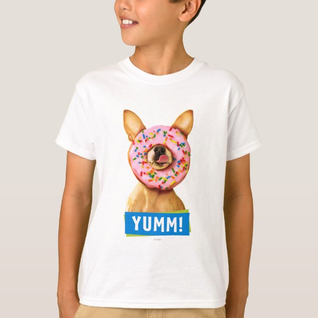 T-shirt Le chien drôle de chiwawa avec arrosent le beignet (Devant)