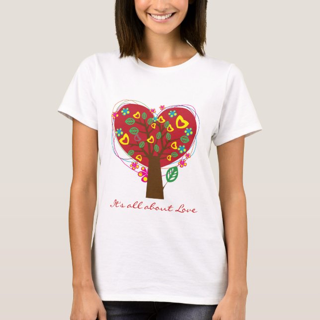 T-shirt Le coeur adore l’arbre de Valentine. (Devant)