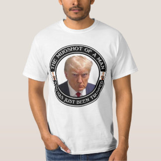 T-shirt Le coup d'envoi de Donald Trump