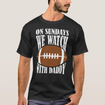 Le Dimanche Nous Regardons Le Football Avec Papa