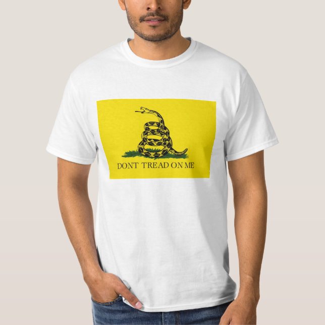 T-shirt Le drapeau de Gadsden ne marchent pas sur moi (Devant)