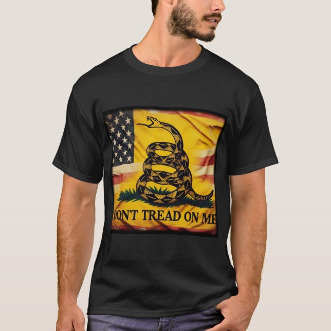 T-shirt Le drapeau de Gadsen ne me frappe pas (Devant)