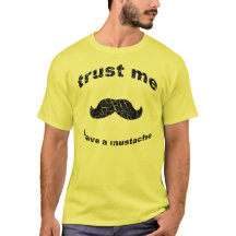 Le Faites-moi confiance i ont une moustache