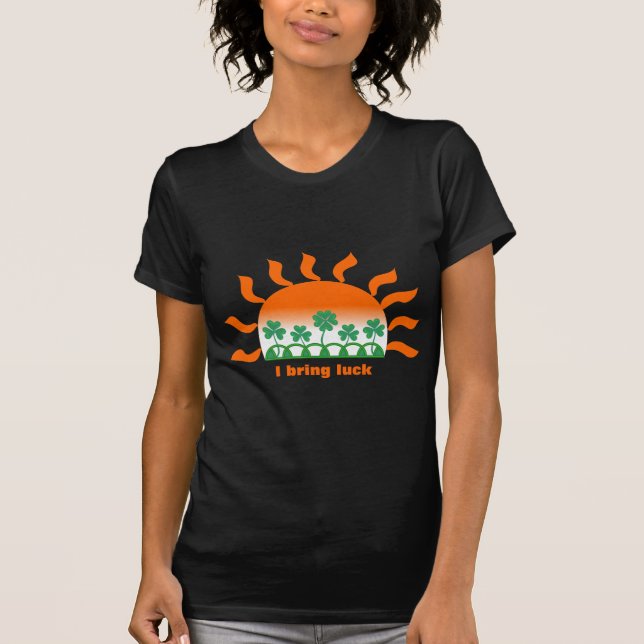 T-shirt Le jour de St Patrick j'apporte la chemise de (Devant)