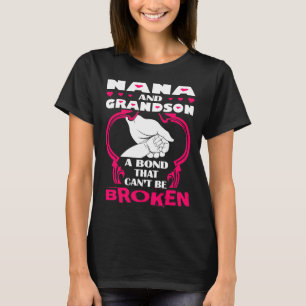 T-shirt Le lien de Nana et de petit-fils qui biseautent
