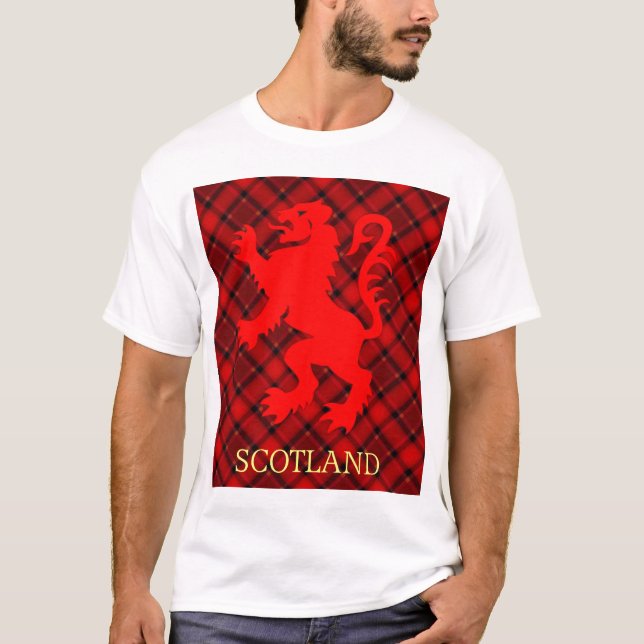 T-shirt Le Lion rouge écossais rampant sur Tartan (Devant)