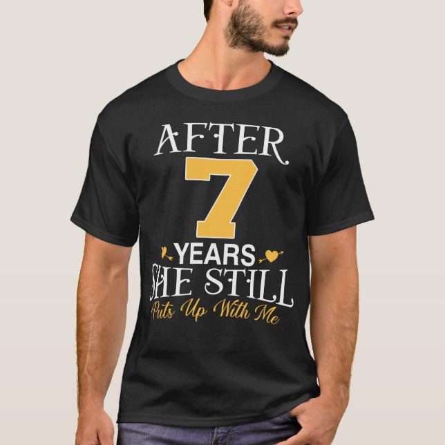 T-shirt Le mari du 7e anniversaire de la Mariage qu'elle é (Devant)