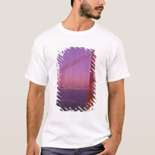 T-shirt Le pont du Golden Gate peu après le coucher du so