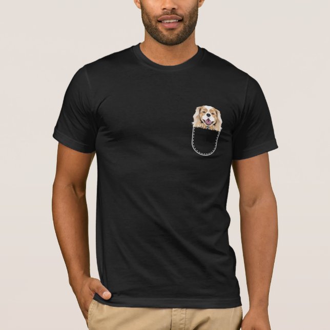T-shirt Le Roi Cavalier Charles Spaniel Dans La Poche Du S (Devant)