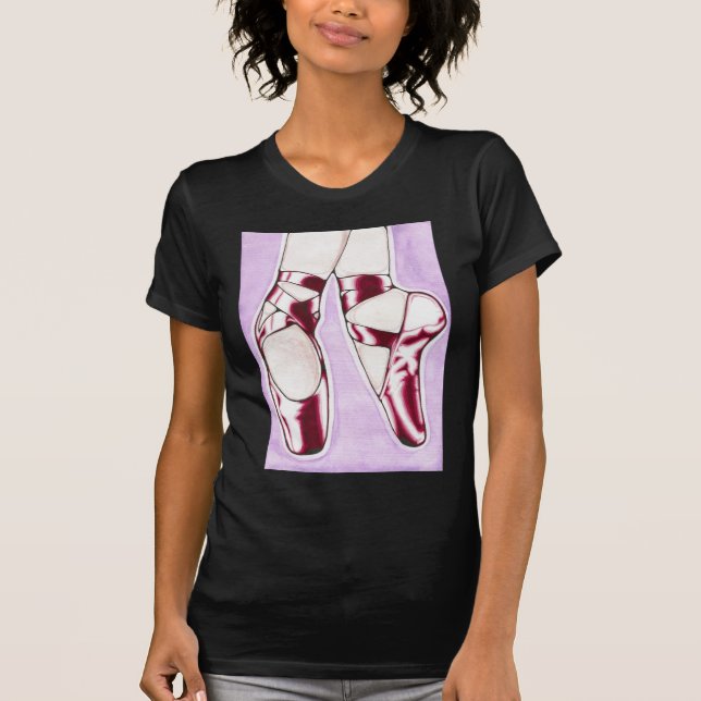 T-shirt Le rouge chausse des pantoufles de ballet (Devant)