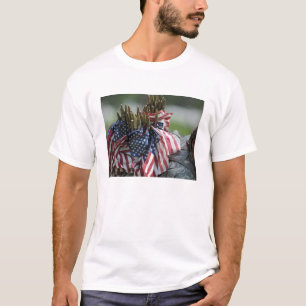 T-shirt Le sac à dos d'un soldat d'armée