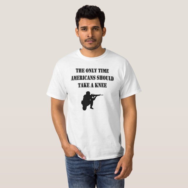 T-shirt Le Seul Moment Où Les Américains Devraient Prendre (Devant entier)