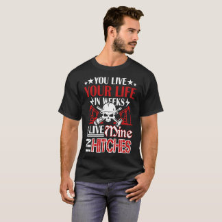 T-shirt Le travailleur de gisement de pétrole accroche la