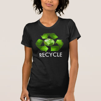 T-shirt Le vert réutilisent la chemise sur l'obscurité
